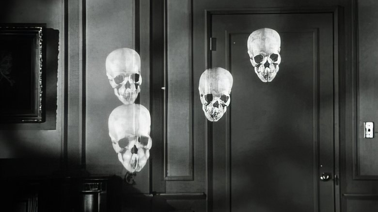 The Four Skulls of Jonathan Drake background