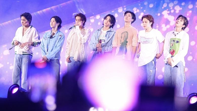 BTS: Yet To Come In Cinemas background