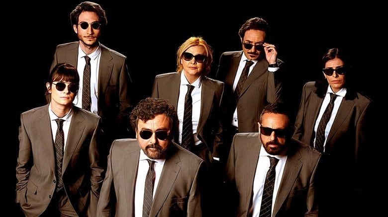 Los Hombres De Paco background